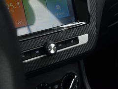 2018款 1.5L 手动65寸巨幕天窗版 国V