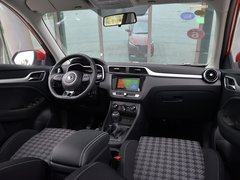 2018款 1.5L 手动65寸巨幕天窗版 国V