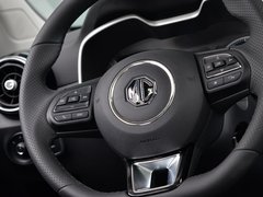 2018款 1.5L 手动65寸巨幕天窗版 国V