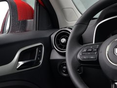 2018款 1.5L 手动65寸巨幕天窗版 国V