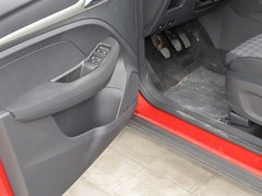2018款 1.5L 手动65寸巨幕天窗版 国V