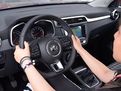 2018款 1.5L 手动65寸巨幕天窗版 国V