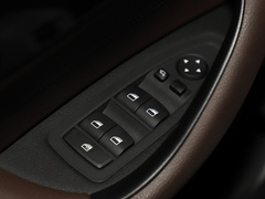 2020款 xDrive30Le 尊享型
