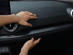 2019款 1.5T 两驱智先锋