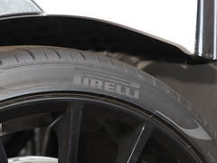 2019款 4.0T 标准型