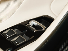 2019款 4.0T 标准型