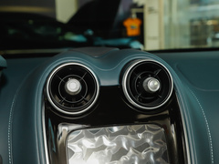2019款 4.0T 标准型