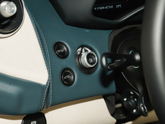 2019款 4.0T 标准型