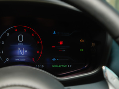2019款 4.0T 标准型