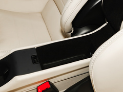 2019款 4.0T 标准型