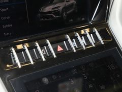 2021款 4.0T V8