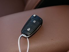 2020款 百万全球版 1.5L 手动精英型