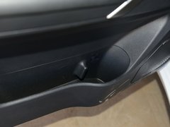 2020款 百万全球版 1.5L 手动时尚型