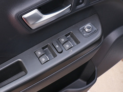 2019款  2.0T汽油两驱超值型国VI小双4C20B