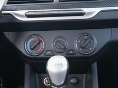 2019款  2.0T汽油两驱超值型国VI小双4C20B