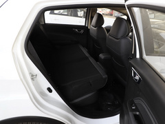 2019款 升级版 1.5L 手动精英型
