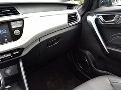2019款 升级版 1.5L CVT尊贵型