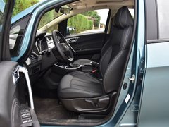 2019款 升级版 1.5L CVT尊贵型