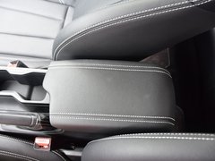 2019款 升级版 1.5L CVT尊贵型