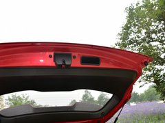 2019款 升级版 1.5L CVT尊贵型