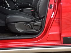 2019款 升级版 1.5L CVT尊贵型