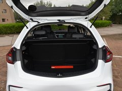 2019款 升级版 1.5L CVT尊贵型