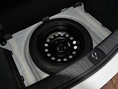 2019款 升级版 1.5L CVT尊贵型