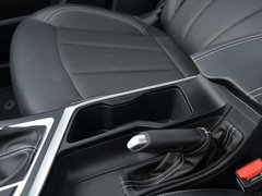 2019款 升级版 1.5L CVT尊贵型