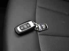 2019款 升级版 1.5L CVT尊贵型