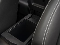 2019款 升级版 1.5L CVT尊贵型