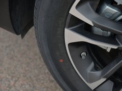 2019款 升级版 1.5L CVT尊贵型
