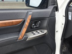 2020款 3.0L 自动尊贵版