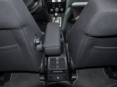 2010款 1.8L 手动 7座