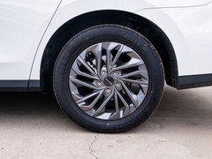 2019款 1.5T 自动尊享版 国VI