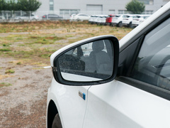 2020款 PLUS 1.6L 手动4G互联荣耀豪华版