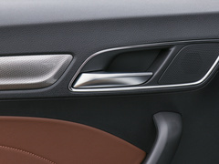 2020款 PLUS 1.6L 手动4G互联荣耀豪华版
