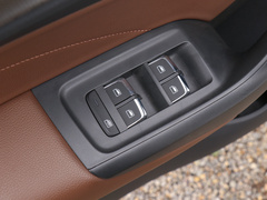 2020款 PLUS 1.6L 手动4G互联荣耀豪华版