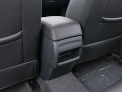 2020款 PLUS 1.6L 手动4G互联荣耀豪华版