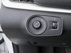 2020款 PLUS 1.6L 手动4G互联荣耀豪华版