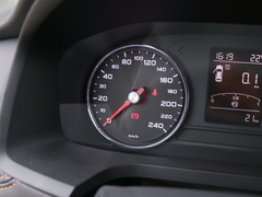 2020款 PLUS 1.6L 手动4G互联荣耀豪华版