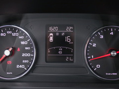 2020款 PLUS 1.6L 手动4G互联荣耀豪华版