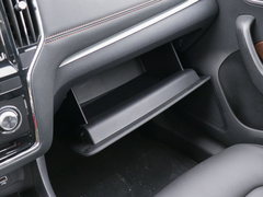 2020款 PLUS 1.6L 手动4G互联荣耀豪华版