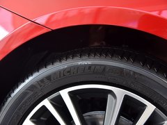 2020款 PLUS 1.6L CVT 4G互联荣耀旗舰版