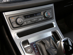 2019款 领军版 1.5L CVT尊贵型 国VI
