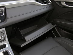 2019款 领军版 1.5L CVT尊贵型 国VI