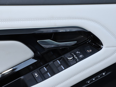 2020款 249PS R-DYNAMIC SE 运动科技版