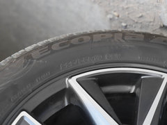 2019款 云控版 2.5L 自动四驱旗舰型 国VI