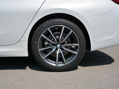 2020款 325Li xDrive M运动套装