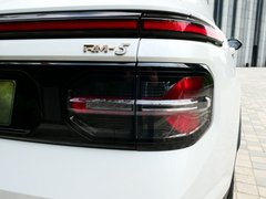 2019款 1.5T CVT 24小时在线尊贵型 6座