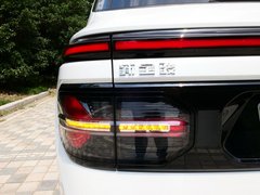 2019款 1.5T CVT 24小时在线尊贵型 6座